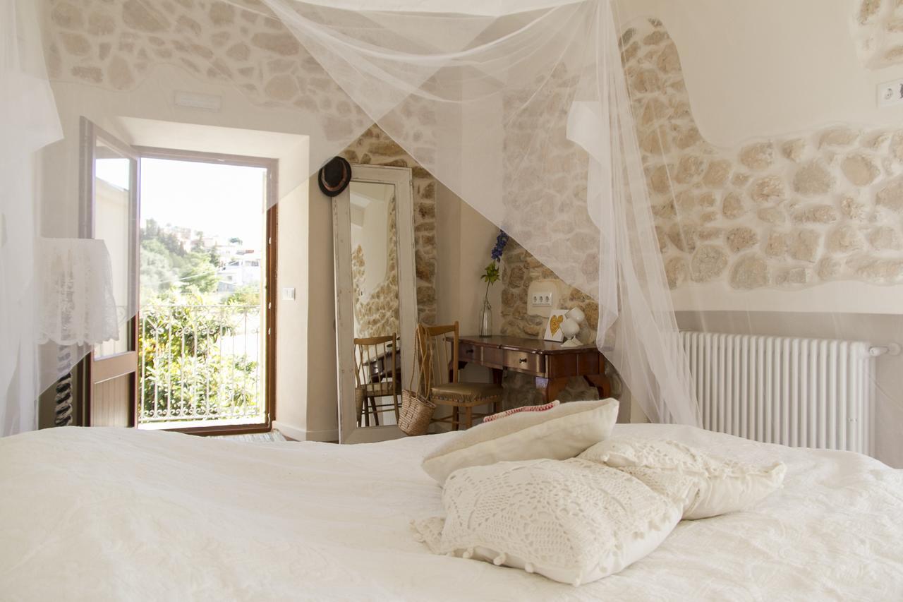 לוסטה Home Hotel The Pink Pepper Tree מראה חיצוני תמונה
