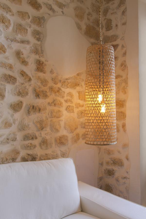 לוסטה Home Hotel The Pink Pepper Tree מראה חיצוני תמונה