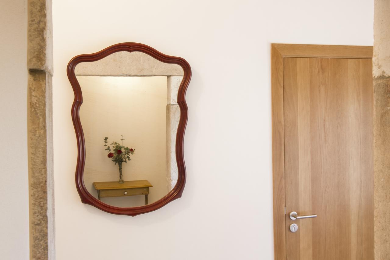 לוסטה Home Hotel The Pink Pepper Tree מראה חיצוני תמונה