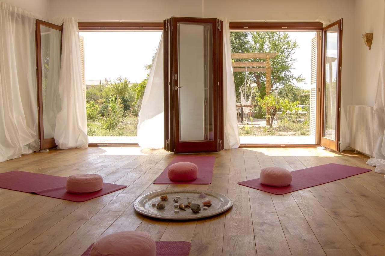 לוסטה Home Hotel The Pink Pepper Tree מראה חיצוני תמונה