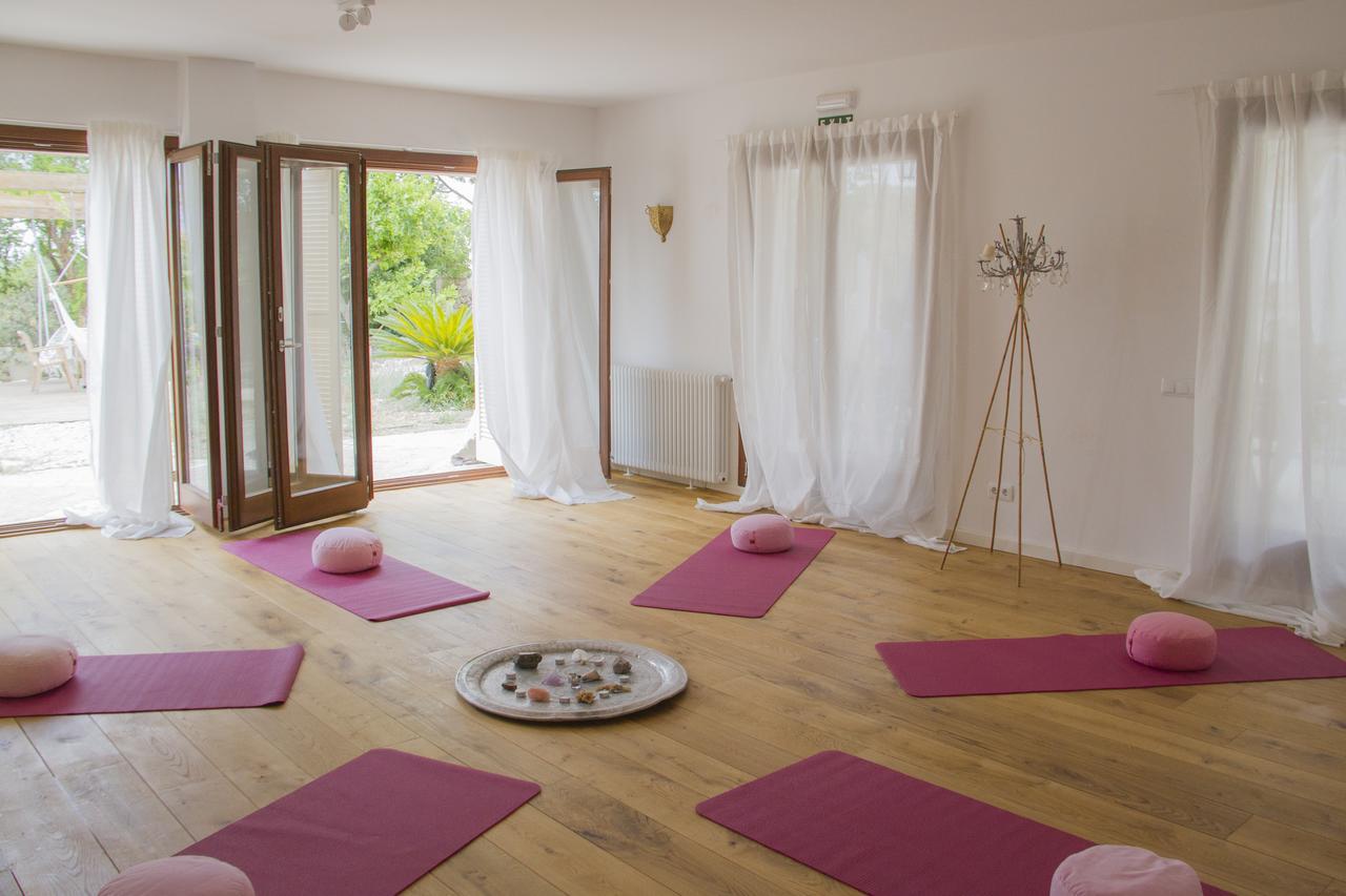 לוסטה Home Hotel The Pink Pepper Tree מראה חיצוני תמונה